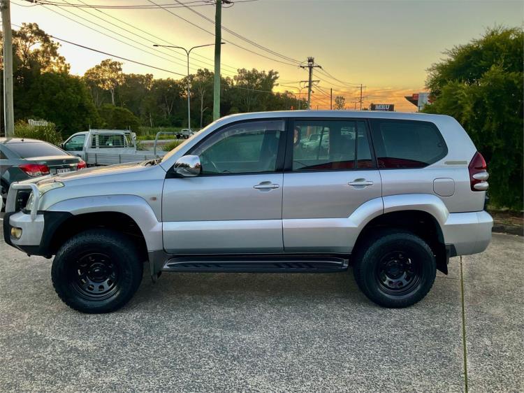 2004 TOYOTA LANDCRUISER 4D WAGON PRADO GXL 4x4 GRJ120R 4.jpg